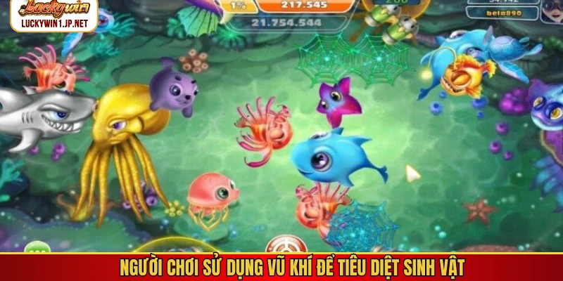 Người chơi sử dụng vũ khí để tiêu diệt sinh vật